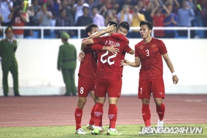 VIDEO: Tiến Linh đánh đầu đẳng cấp ghi bàn vào lưới Thái Lan