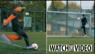 Con trai David Beckham sút phạt đẹp mắt thành bàn