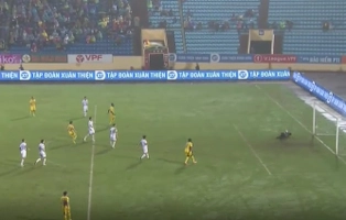 SLNA hụt siêu phẩm ghi bàn bởi tài năng của người cũ Nguyên Mạnh 