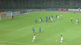 VIDEO: Pha phối hợp đá phạt thảm họa của U22 Timor Leste 