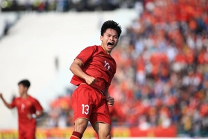 VIDEO: Hồ Văn Cường ghi bàn mở tỷ số trận đấu cho U22 Việt Nam