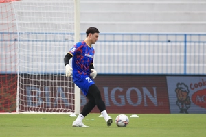 VIDEO: Đặng Văn Lâm cứu thua xuất thần cho ĐT Việt Nam