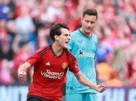 Harry Maguire lập công chuộc tội, MU thoát thua trước Bilbao