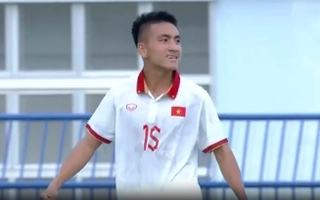 Tiền đạo U23 Việt Nam ghi bàn thắng đẹp mắt vào lưới U23 Lào