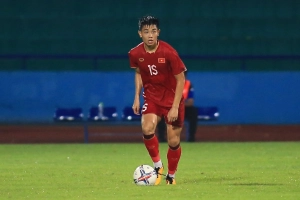 VIDEO: Đình Bắc lập siêu phẩm ghi bàn vào lưới Philippines