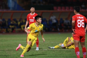 Video: Thanh Hóa có bàn mở tỉ số đẹp mắt vào lưới Viettel