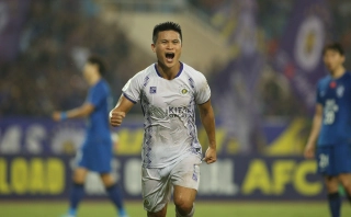 VIDEO: Tuấn Hải xuất sắc gỡ hòa cho Hà Nội FC trước Wuhan