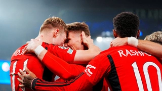 VIDEO: Rasmus Hojlund: Tấm thẻ đỏ lấy đi tất cả của MU