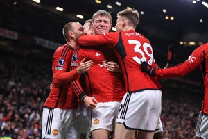 VIDEO: Ten Hag nhắn nhủ Hojlund: Cứ tin tưởng rồi bàn thắng sẽ đến