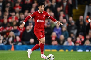 VIDEO: Wataru Endo: Ban đầu tôi không nghĩ mình được đầu quân cho Liverpool