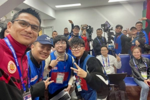 Kiatisuk cực chiều fan sau trận đấu của CAHN