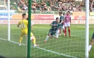 Minh Vương kiến tạo, Dụng Quang Nho chọc thủng lưới CLB TP.HCM