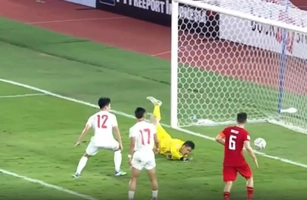 Thủ môn Nguyễn Filip cứu thua xuất thần cho đội tuyển Việt Nam trước vạch vôi