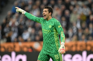 VIDEO: Không có Stefan Ortega, Arsenal đã vô địch rồi!