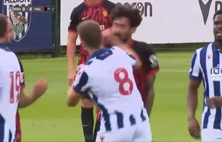 Có “giao lưu võ thuật” ở trận West Brom vs Mallorca 