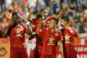 Sao Việt kiều Pháp ghi điểm với pha lập công đánh bại ĐKVĐ Nam Định