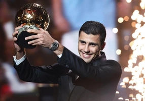 Quả bóng vàng 2024 gọi tên Rodri