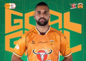 HAGL chọc thủng lưới Hà Nội FC sau khi được VAR 'giúp sức'