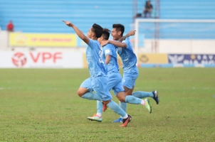 Sao Việt kiều tạo siêu phẩm ghi bàn ở giải hạng nhất Quốc gia