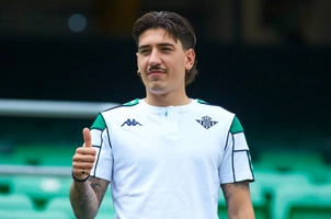Có phải ăn chay đã huỷ hoại sự nghiệp Hector Bellerin?