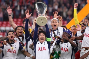 Tại sao Son Heung-min được yêu mến hơn Harry Kane?