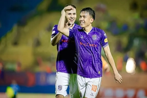 Video: Võ Hoàng Minh Khoa lốp bóng điệu nghệ xé lươi Nam Định