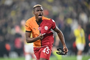 Tại sao không đội bóng nào ngó ngàng tới Victor Osimhen?