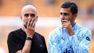 VIDEO: Pep Guardiola ngợi khen Rodri xoay chuyển trận đấu của Man City