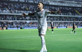 VIDEO: Neymar dành điệu nhảy ăn mừng cho Vinicius sau khi ghi bàn cho Santos