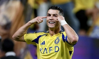 Ronaldo lập cú đúp trong ngày tái xuất ở Al Nassr