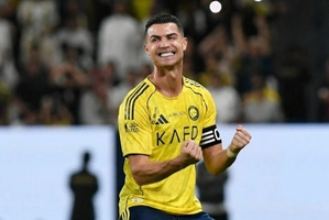 Ronaldo nổ súng đều đặn, Al Nassr xác lập kỷ lục mới