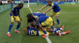 Video: Livano Comenencia Curacao gỡ hòa 1-1 trước Đức