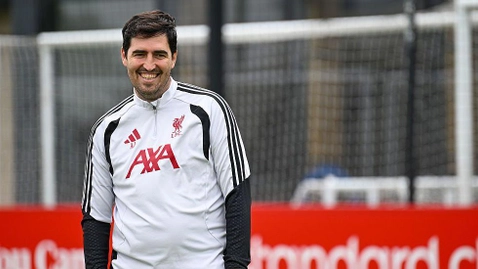 Milos Kerkez tin Iraola đưa Liverpool trở lại đỉnh cao 1