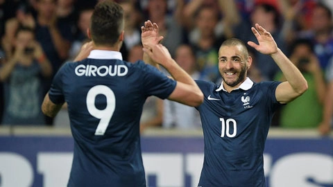 Giroud nói gì khi được so sánh với Benzema
