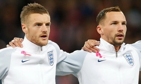 CĐV Anh phẫn nộ vì nhà vô địch Premier League bị loại