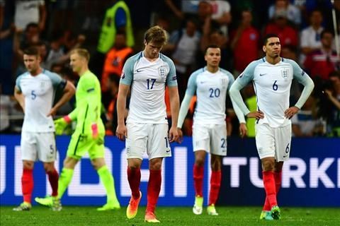 Anh 1-1 Nga: Đừng khóc, các chàng trai của Nữ hoàng!