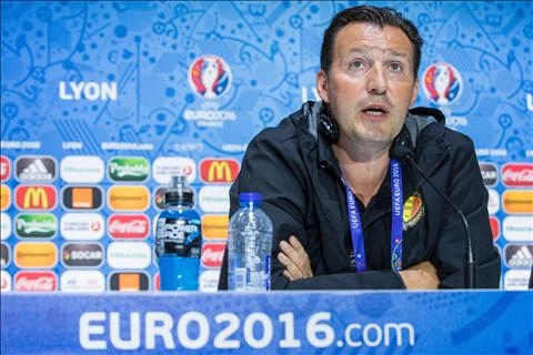 HLV Bỉ cay cú với Italia: “Phản công không gọi là bóng đá”