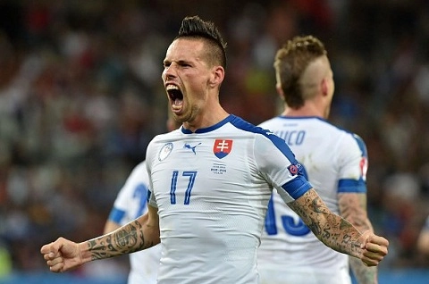 Hamsik toả sáng trước ĐT Nga: Siêu sóng Marekiaro