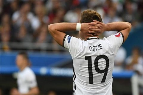 Dư âm Đức 0-0 Ba Lan: Khi Gotze lạc nhịp