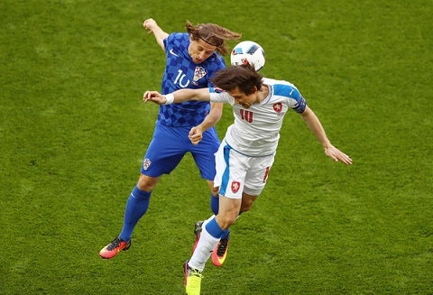 Tuột chiến thắng, Croatia còn mất luôn Modric trong trận gặp TBN