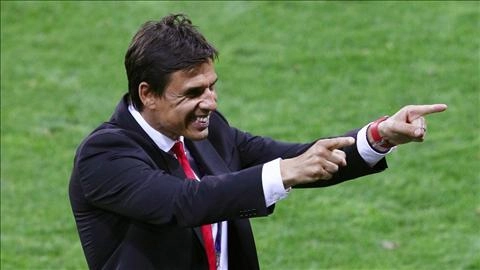 Chiếm ngôi đầu bảng B, HLV xứ Wales nổ tưng bừng