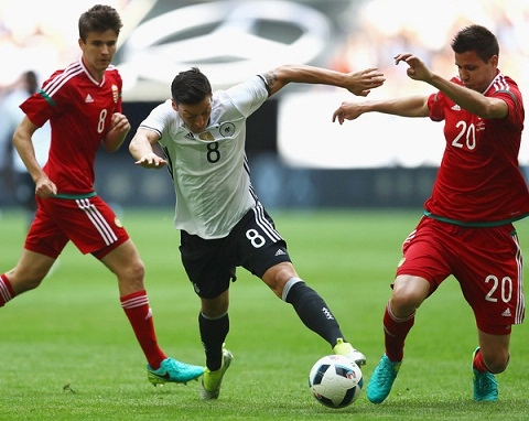 Mesut Ozil: Nguồn cảm hứng trong lối chơi của ĐT Đức