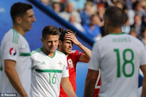 Bale suýt có thêm một siêu phẩm sút phạt (P58, Wales vs Bắc Ireland)