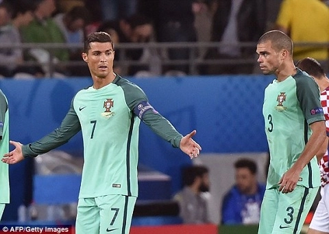 HLV Santos: Pepe là cánh tay phải của tôi