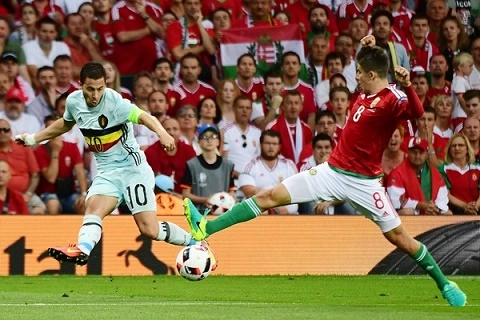 Dư âm Bỉ 4-0 Hungary: Gã khổng lồ... tí hon