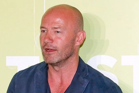 HLV đầu tiên tự ứng cử thay thế Roy Hodgson