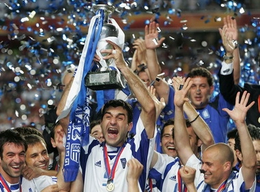 EURO 2016 & vòng quay 12 năm kỳ quái