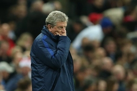 HLV Roy Hodgson thất vọng vì BĐN bị đuổi người