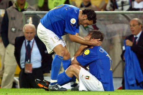 EURO 2004: Nghi án Đan Mạch & Thụy Điển bắt tay nhau loại Italia