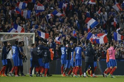 1 ngày trước khai mạc Euro 2016: Khi nước Pháp cần được gột rửa…